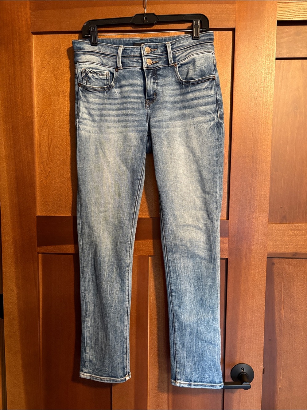 NWOT Buckle Black  Light Blue Washed Jeans - Classic Slim Fit